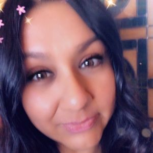 Meet your Posher, Viviana